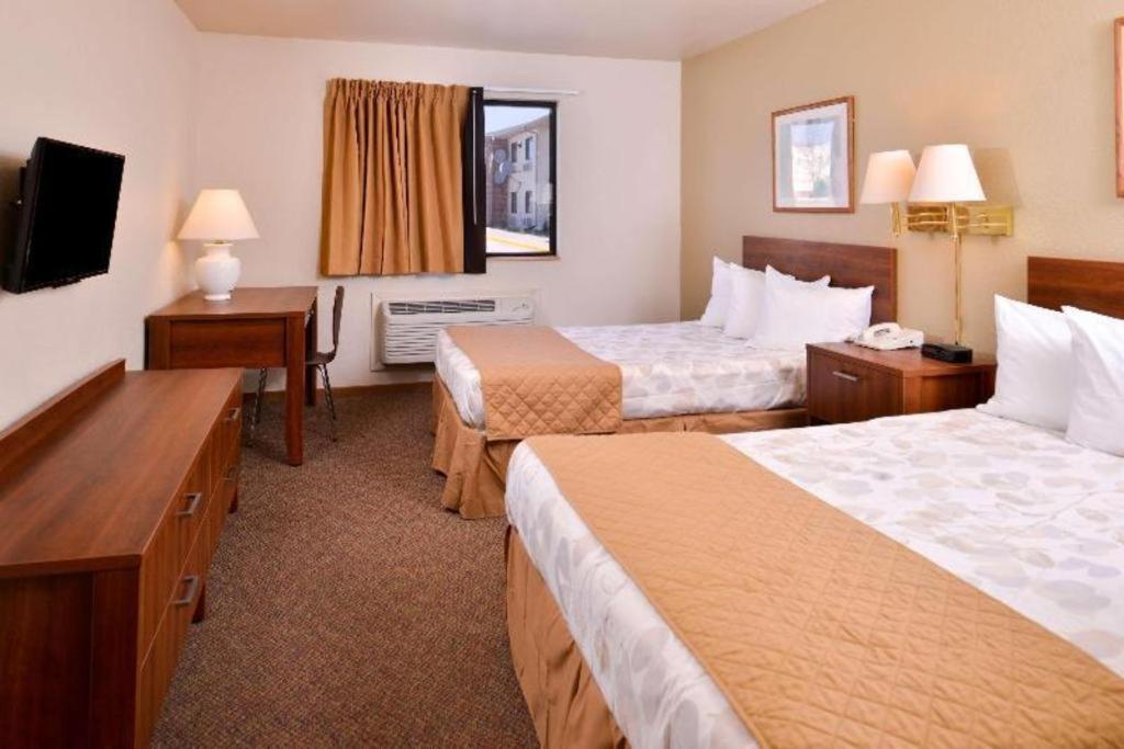 Americas Best Value Inn Missouri Valley Exteriör bild