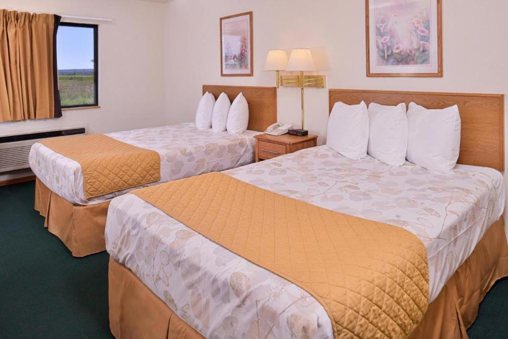 Americas Best Value Inn Missouri Valley Exteriör bild